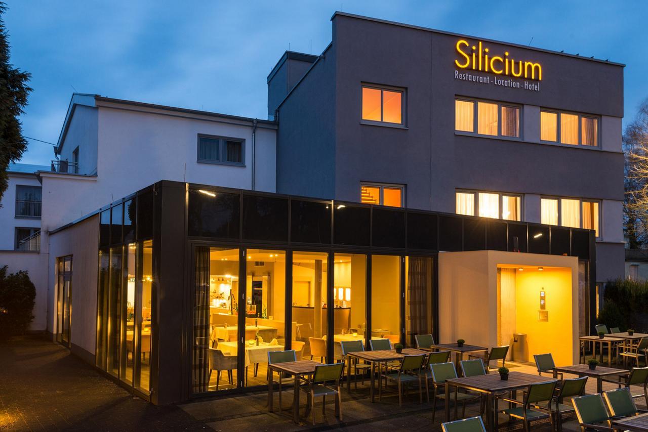 Hotel Silicium เฮอร์-เกรนซ์เฮาเซน ภายนอก รูปภาพ